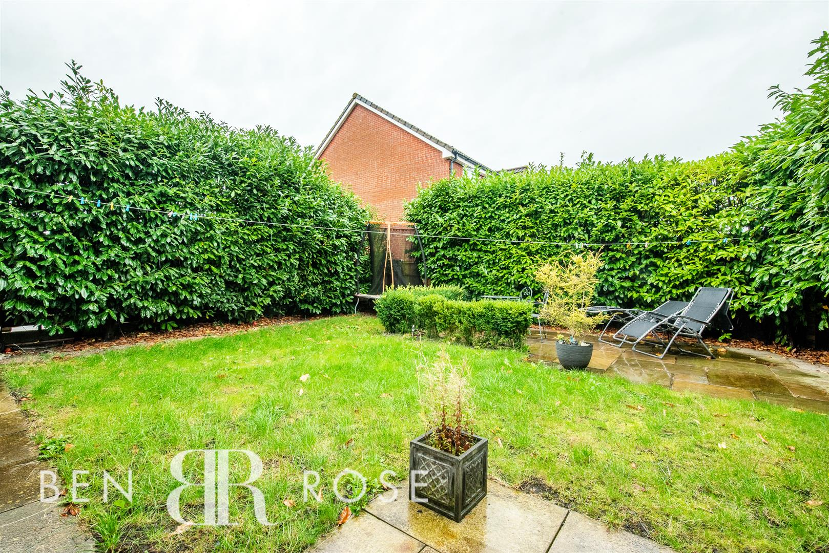 4 bed property in Mile Stone Meadow, Chorley